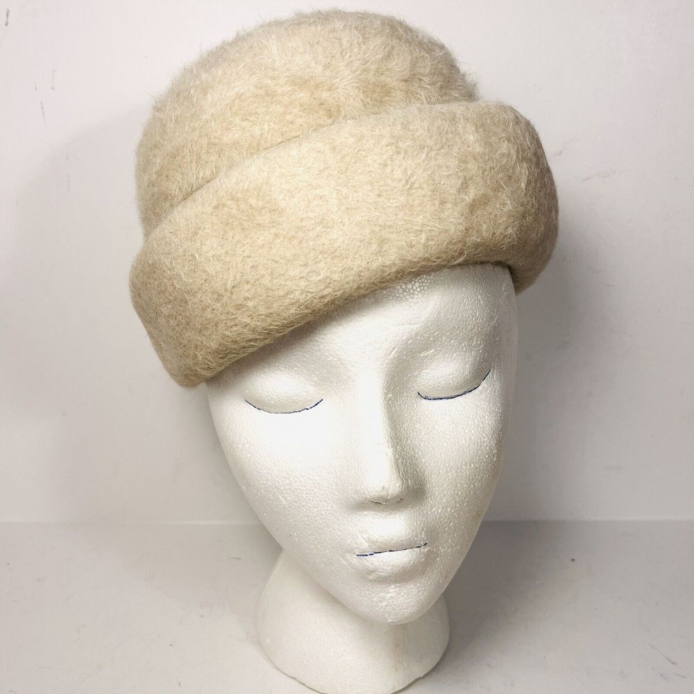 Vintage 1950s Merri Soie Merrimac Cream Ivory Bowler Bucket Hat Faux Felted Fur